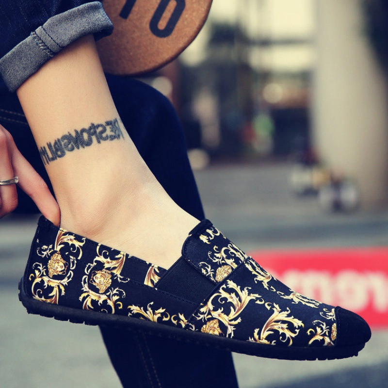 Alkalmi férfi mokaszinok négy színben