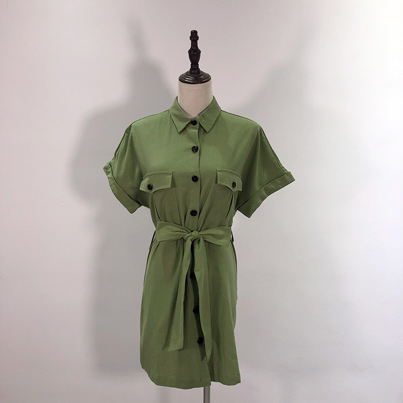 Rochie scurta de dama cu maneca scurta si nasturi de culoare verde