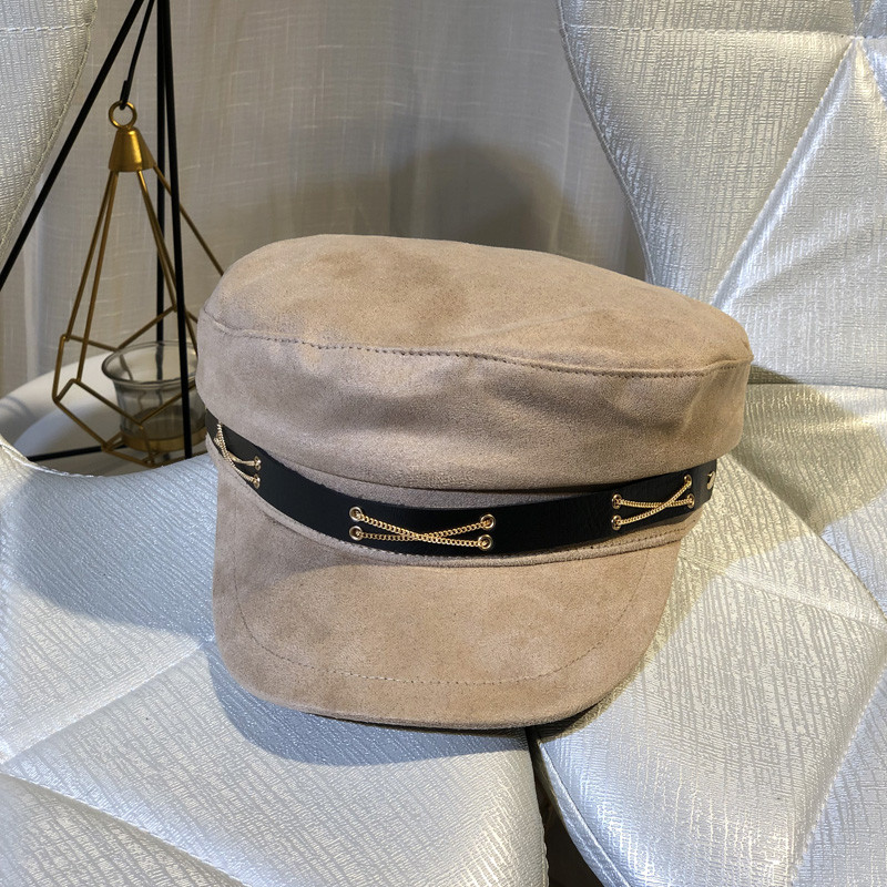 Κομψή γυναικεία τραγιάσκα σε διάφορα χρώματα