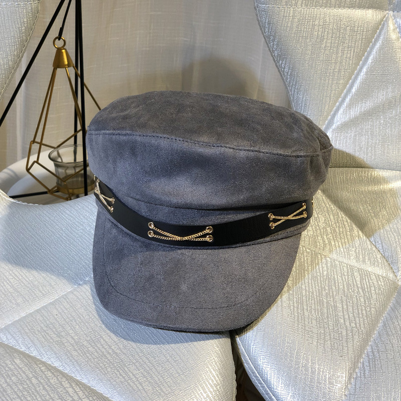 Κομψή γυναικεία τραγιάσκα σε διάφορα χρώματα