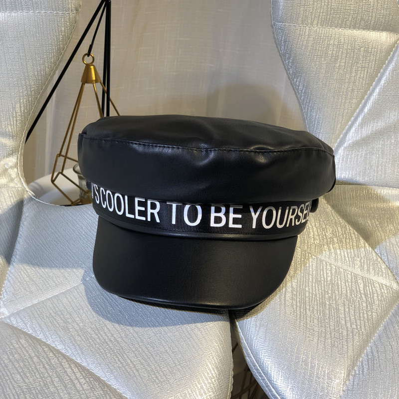 Model nou sapca dama din piele ecologica cu inscriptie in mai multe culori