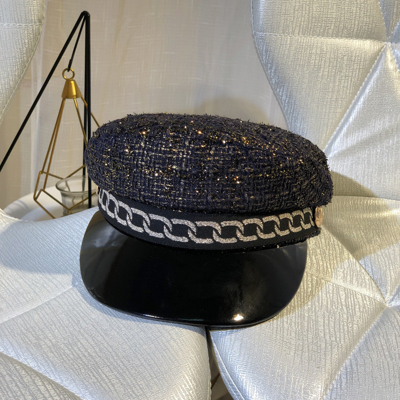 Șapcă elegantă pentru femei în diferite culori