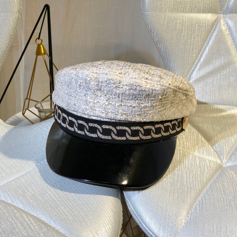 Șapcă elegantă pentru femei în diferite culori