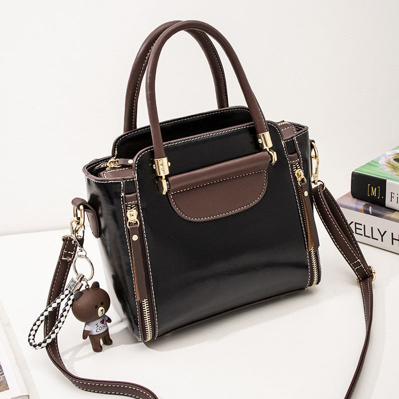 Modern női táska két füllel több színben