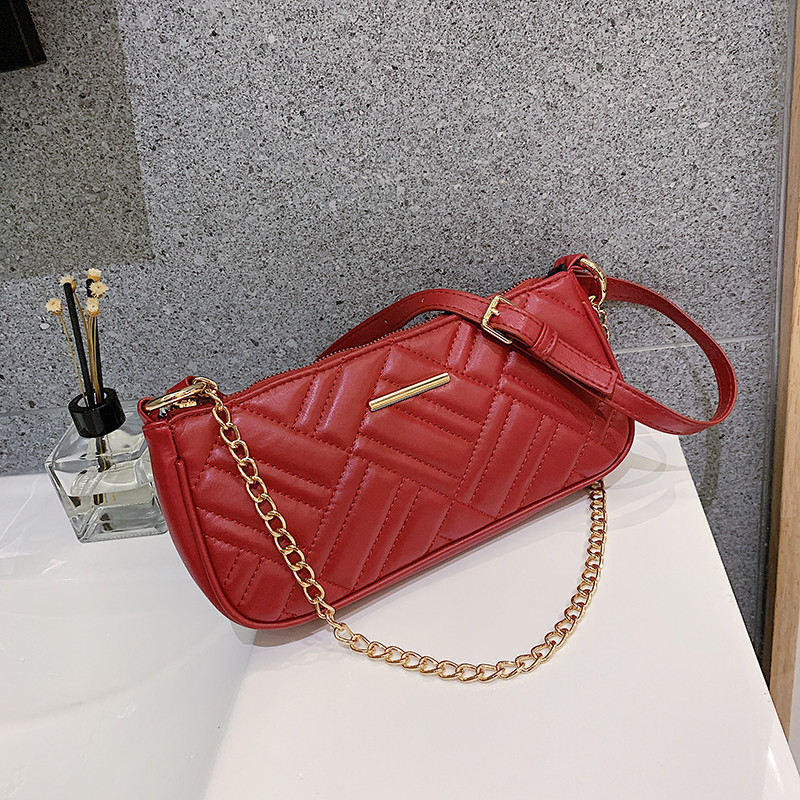 Geanta de dama moderna cu fermoar si lant metalic