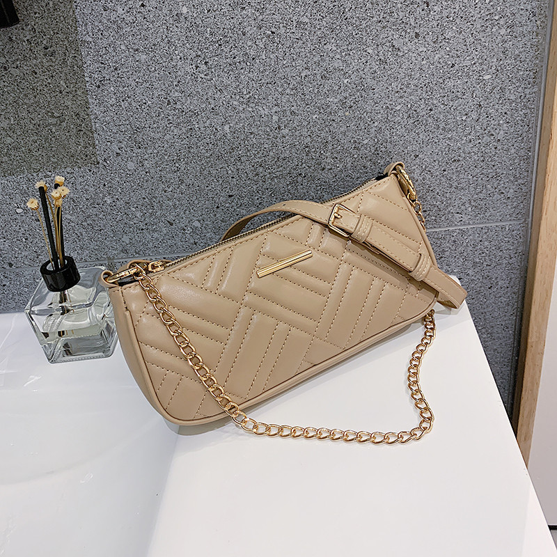 Geanta de dama moderna cu fermoar si lant metalic