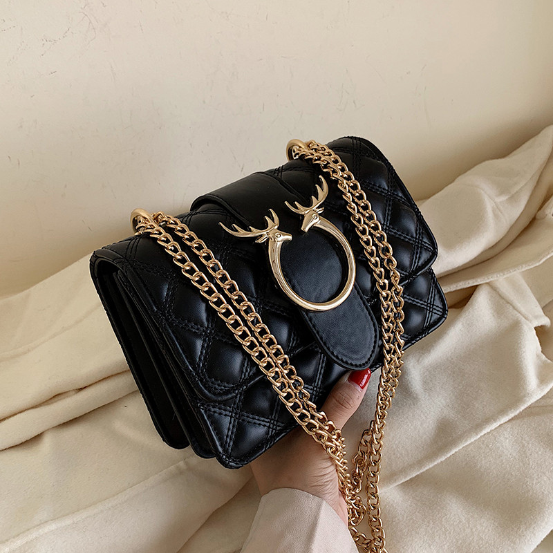 Geanta de dama eleganta cu inchidere metalica in mai multe culori