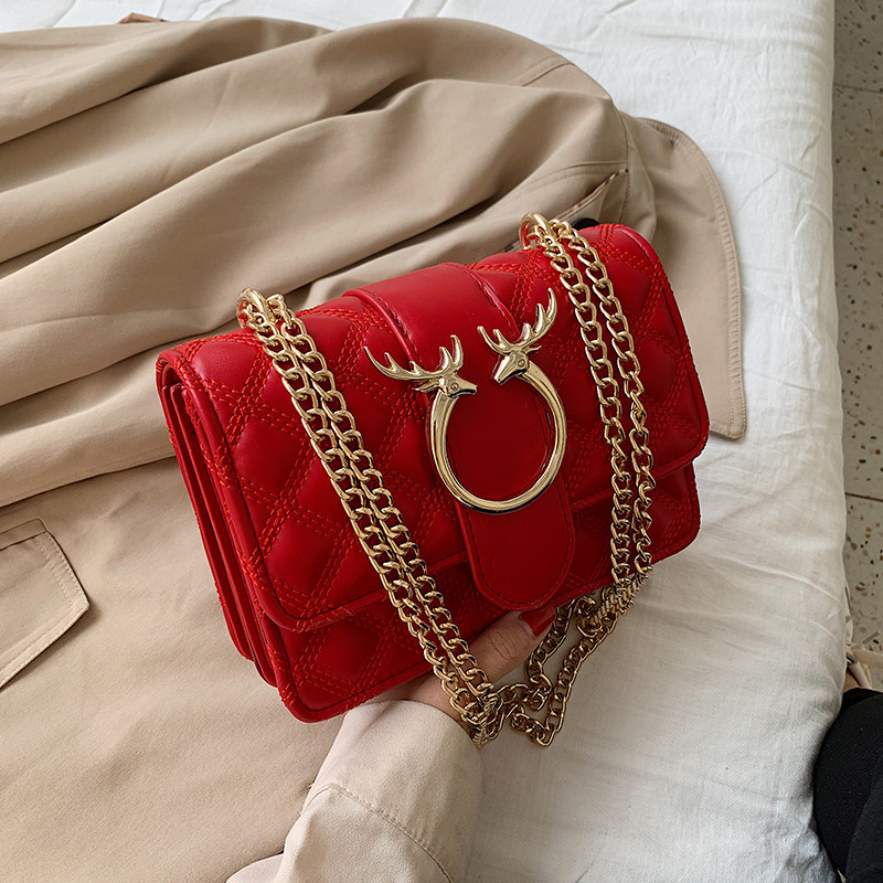 Geanta de dama eleganta cu inchidere metalica in mai multe culori