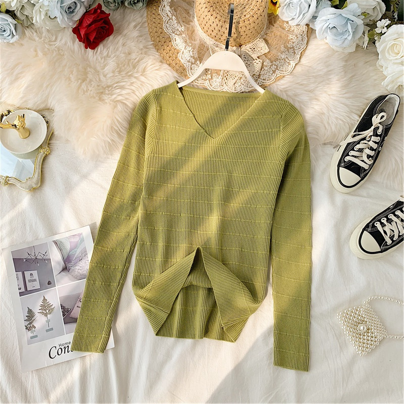 Női pulóver sima modell spitz nyakkivágással, különböző színekben