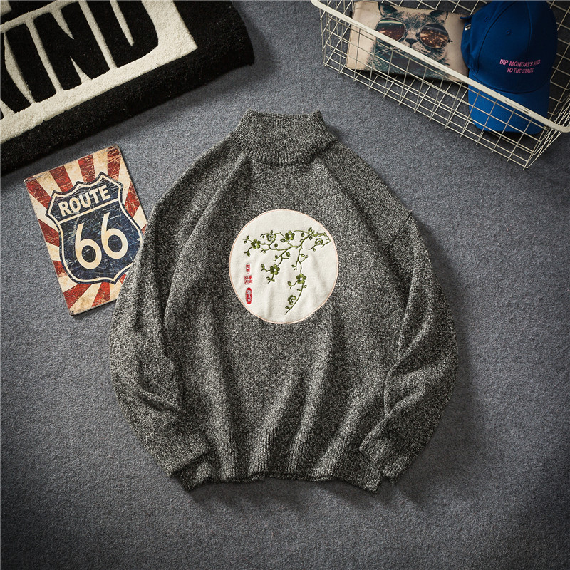 Alkalmi férfi pulóver mintával és magas gallérral