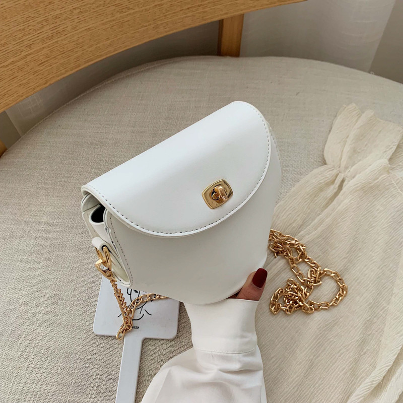 Geanta de dama din piele cu lant metalic in mai multe culori