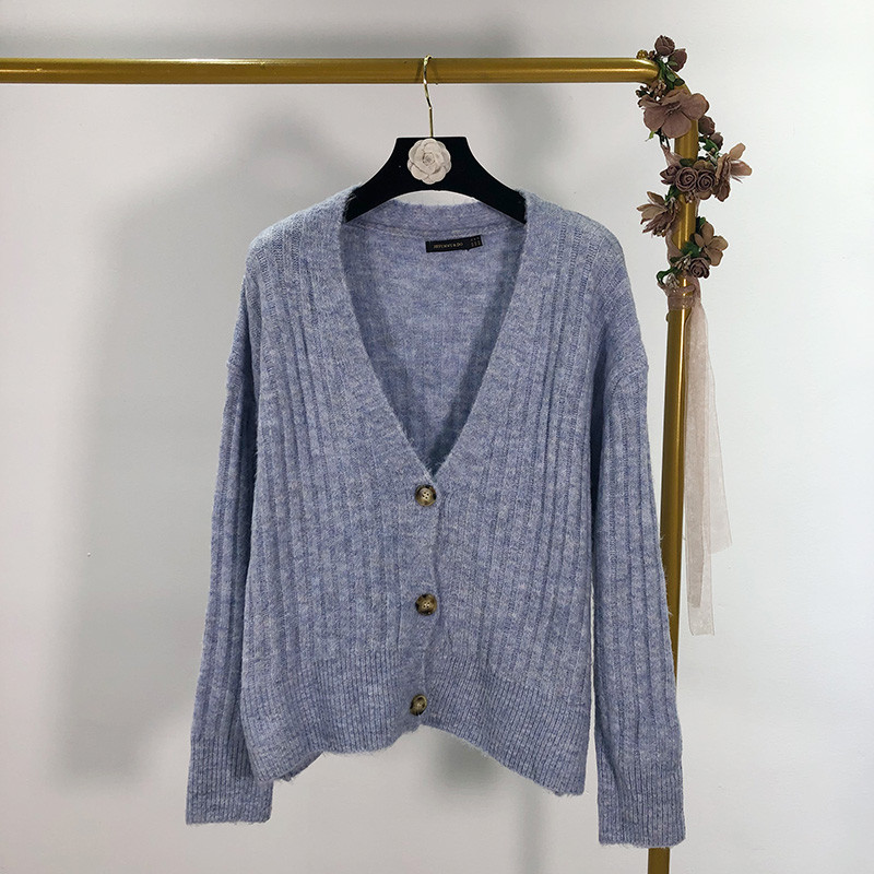 Női mellény mély spitz nyakkivágással, két színben