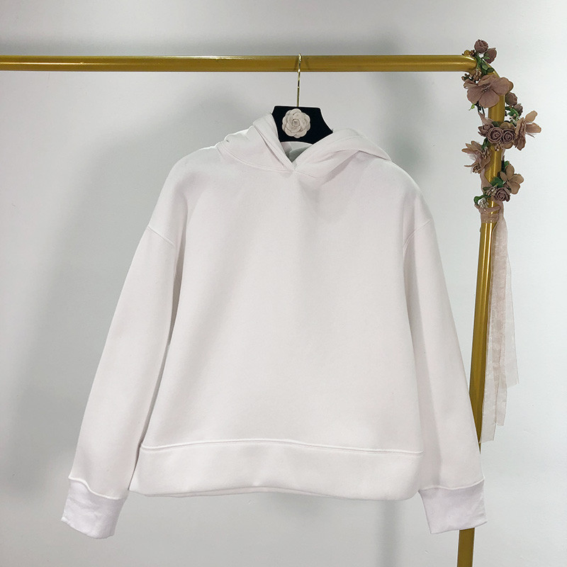 Női pulóver hosszú ujjal és kapucnival három színben