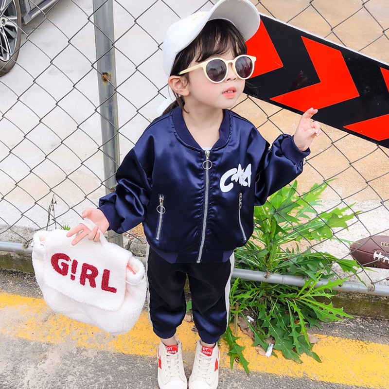 Set sport pentru copii in doua culori cu inscriptii pentru fete