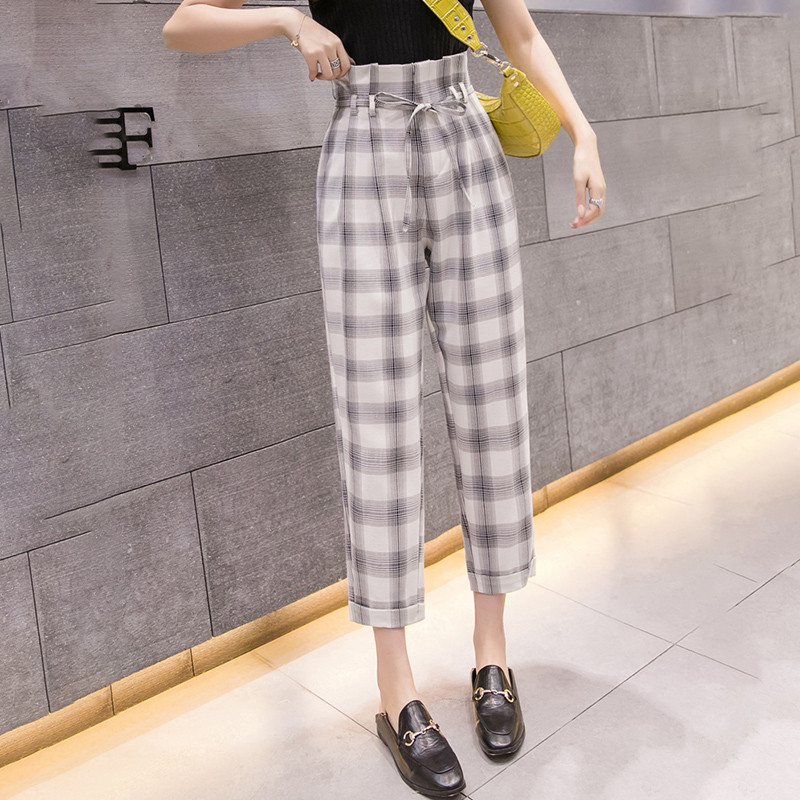 Pantaloni de damă actuali în carouri în trei culori