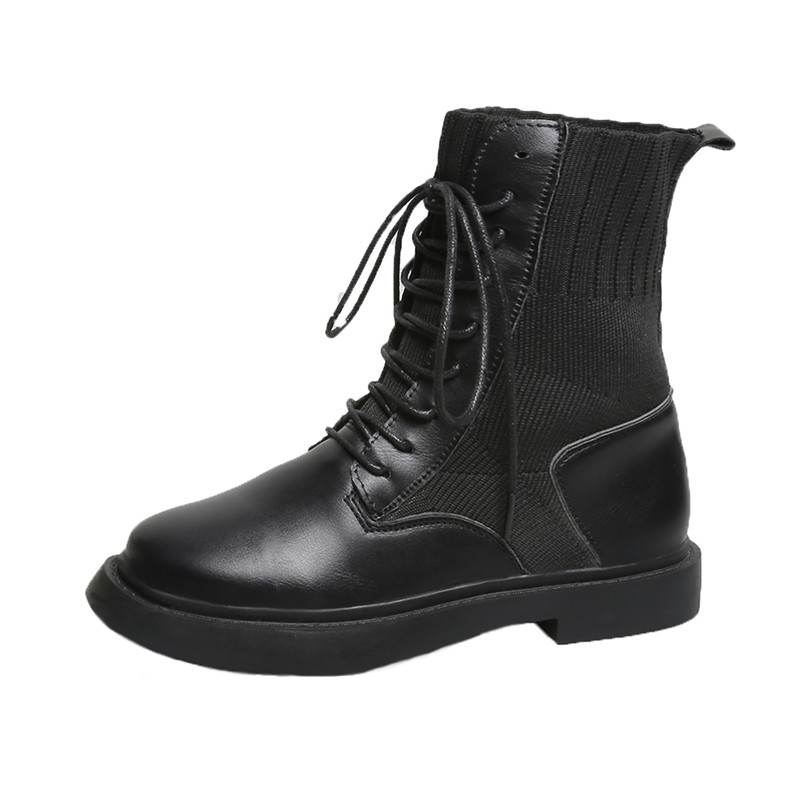 Γυναικείες casual μπότες σε λευκό και μαύρο χρώμα