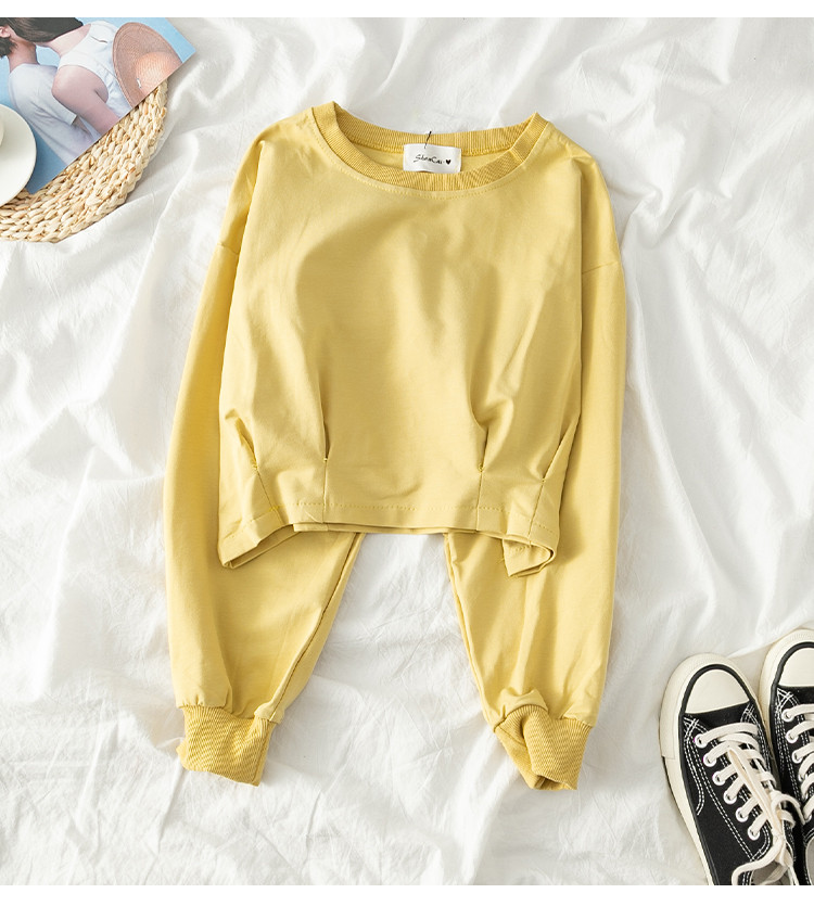 Bluză scurtă de damă, în patru culori, cu decolteu O