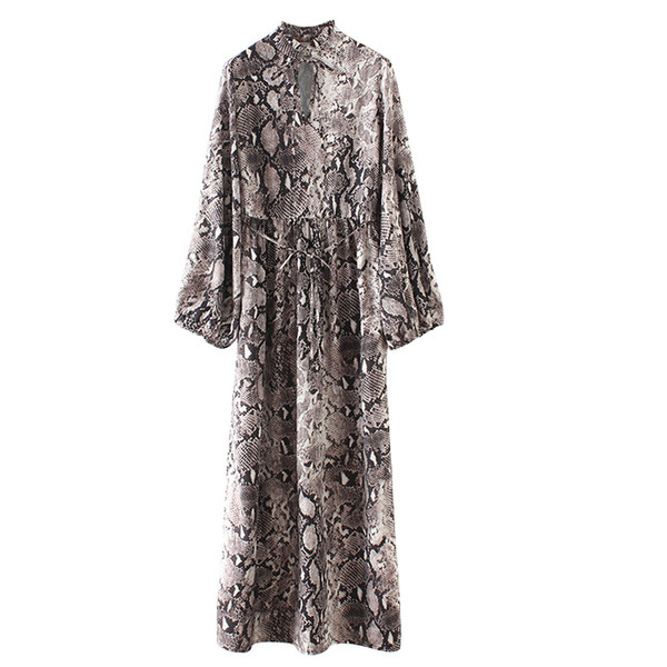 Rochie moderna de dama cu maneci lungi si model animal