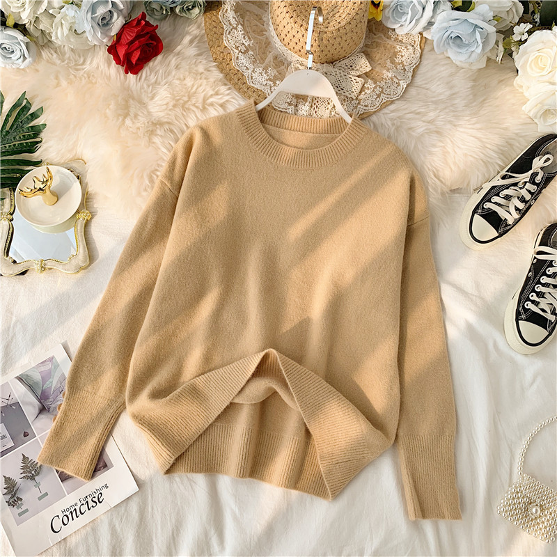 Lezser női letisztult pulóver ovális nyakkivágással több színben