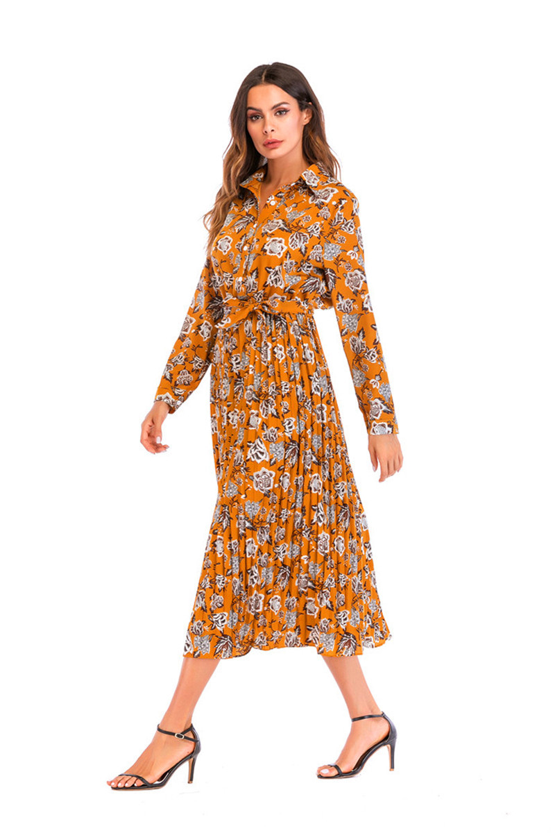 Rochie elegantă de damă cu mâneci lungi și guler clasic