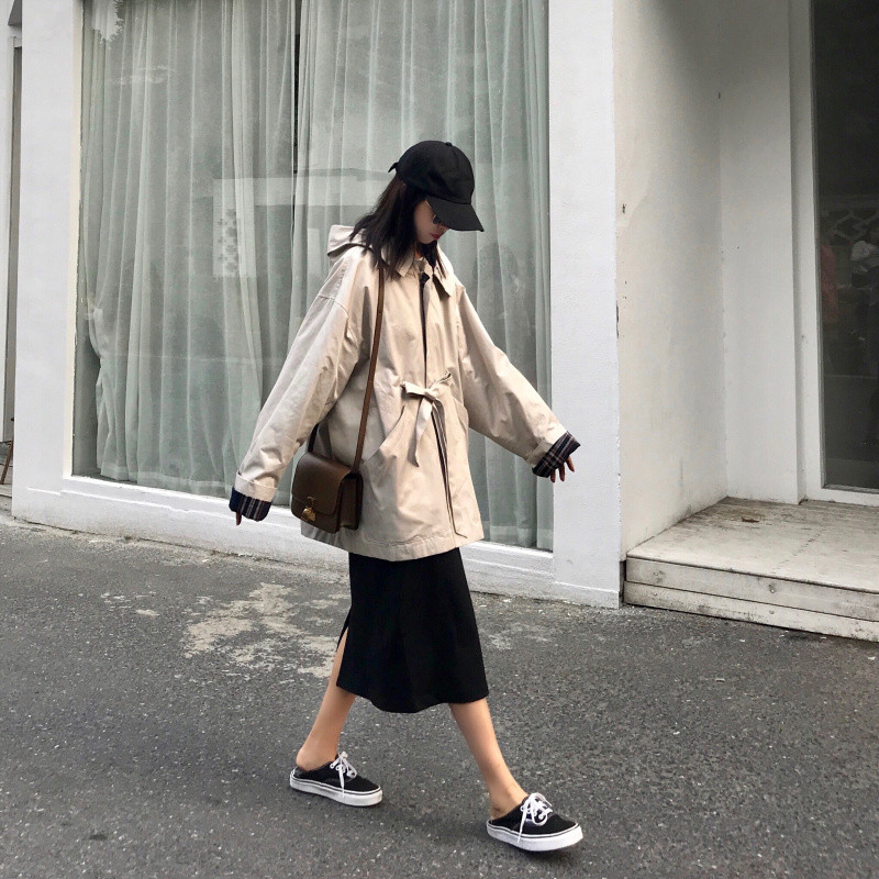 Női széles kabát két színben - bézs és kék