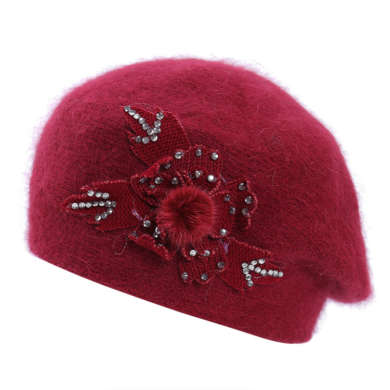 Palarie moderna de dama cu element 3D in mai multe culori