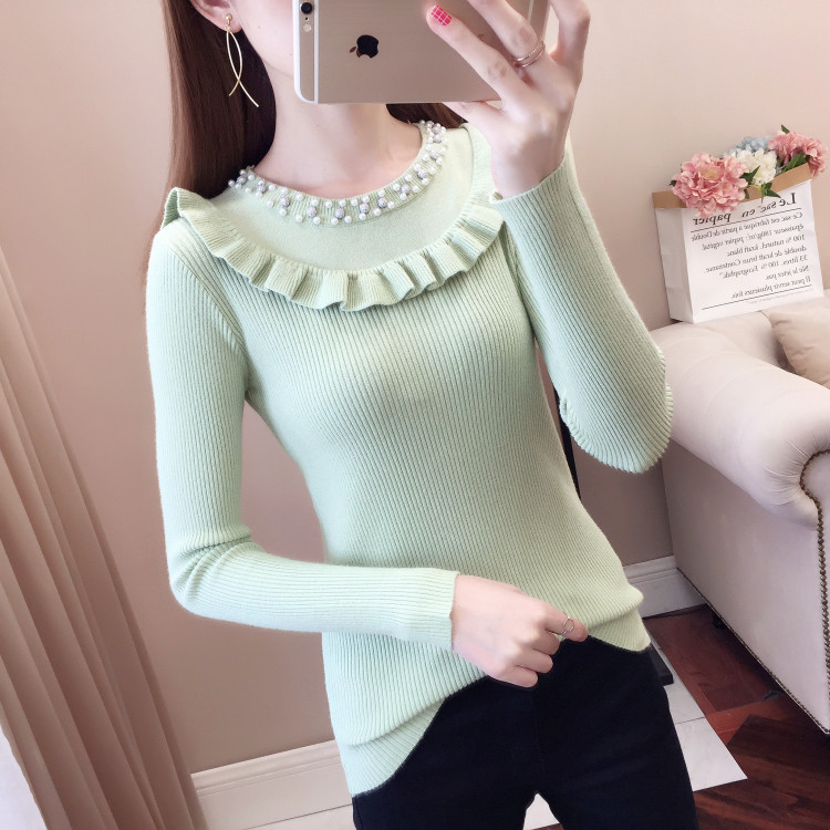 Pulover de dama casual cu perle pe decolteu in diferite culori