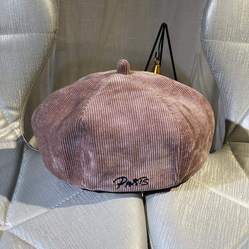 Γυναικείο χειμερινό καπέλο σε διάφορα χρώματα