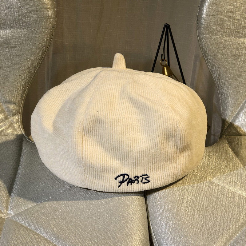 Γυναικείο χειμερινό καπέλο σε διάφορα χρώματα