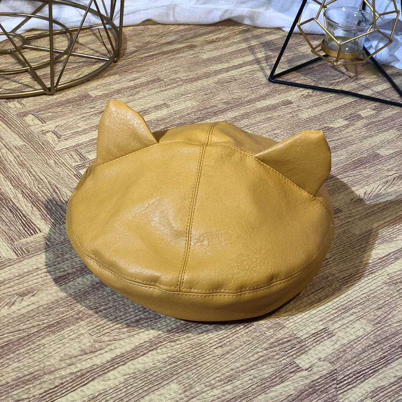 Palarie de dama din piele ecologica cu decor 3D in mai multe culori