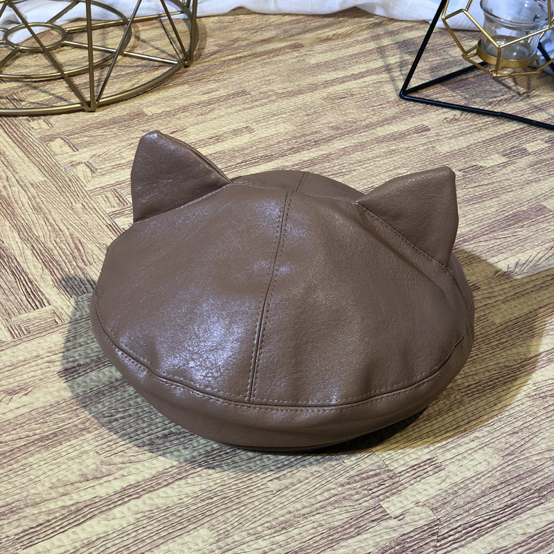 Palarie de dama din piele ecologica cu decor 3D in mai multe culori