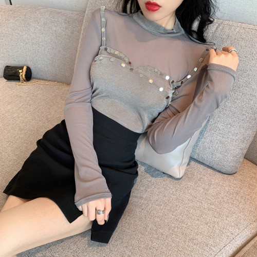 Γυναικεία μπλούζα τούλι και μεταλλικά στοιχεία σε δύο χρώματα