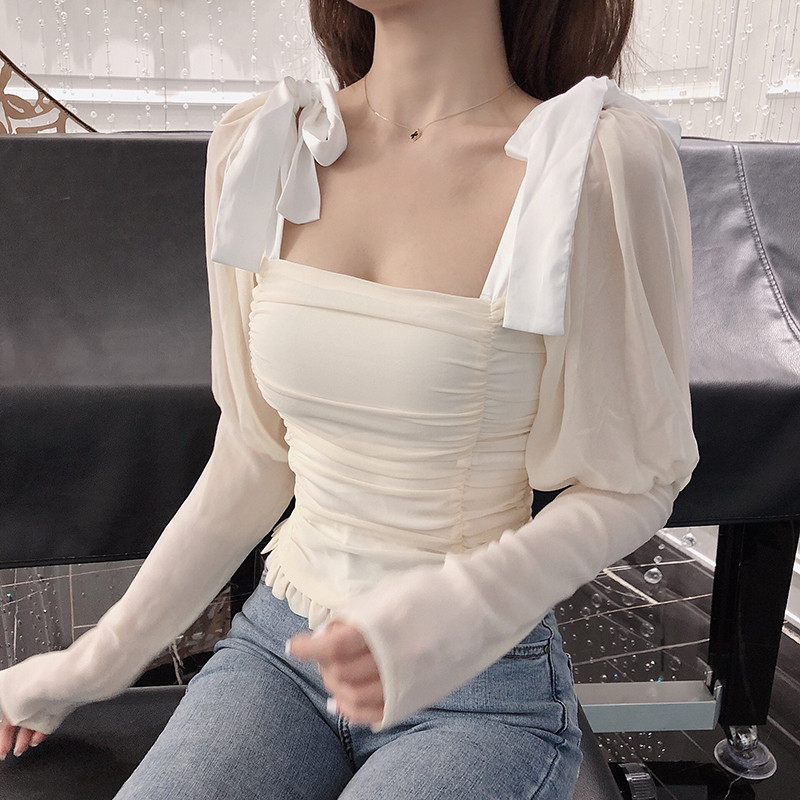 Дамска актуална блуза - втален модел в два цвята