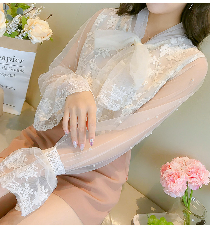 Elegáns női ing két színben, díszgyöngyökkel