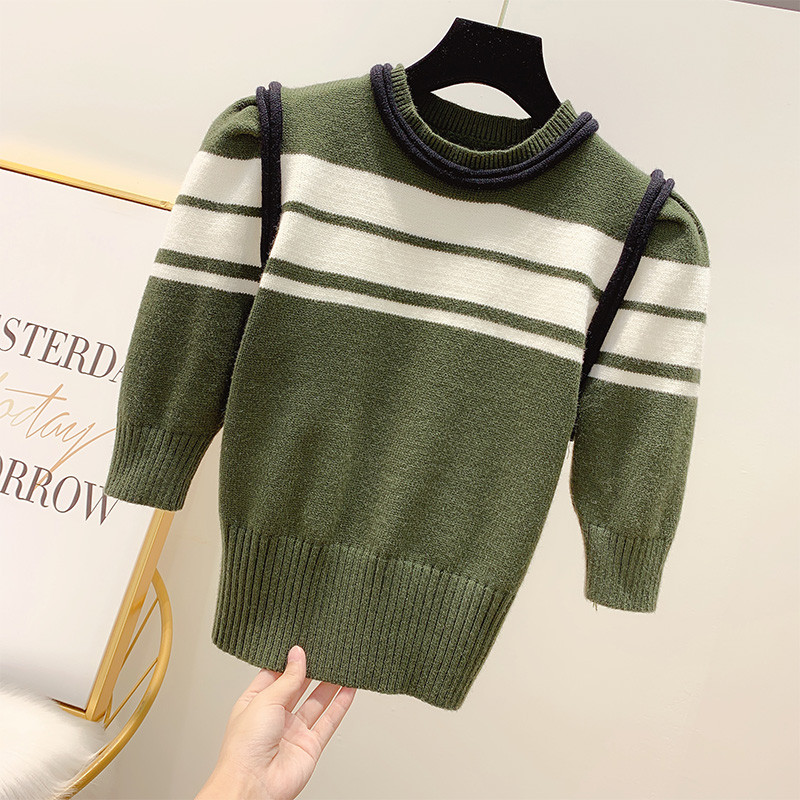 Női pulóver 3/4-es ujjal és O-nyakkal