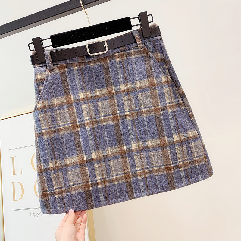 Fusta dama in carouri cu curea in trei culori