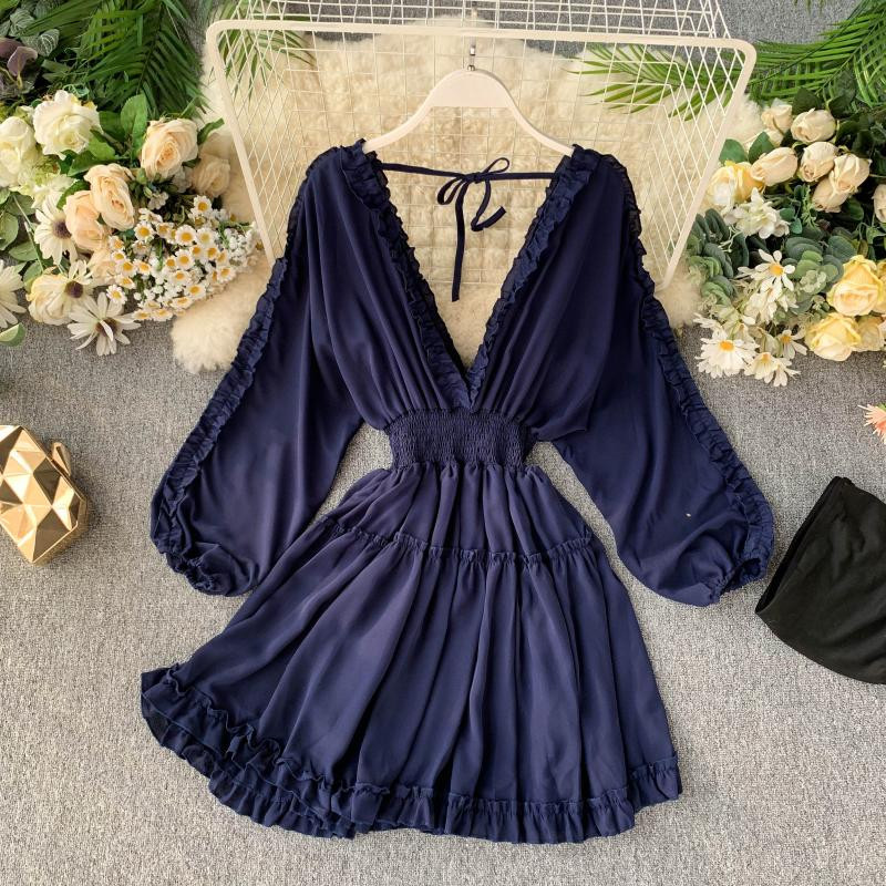 Rochie elegantă de damă, cu decolteu în V și mâneci lungi