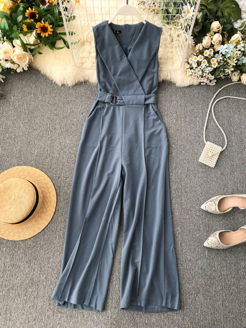 Hosszú női overál övvel, különböző színekben