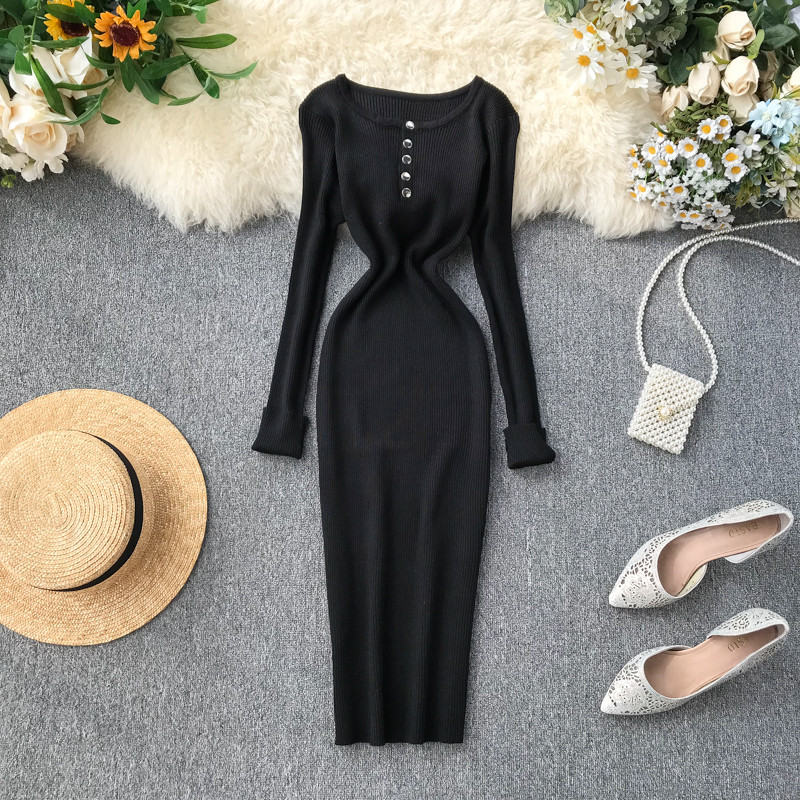 Alkalmi női ruha hosszú ujjal és gombokkal