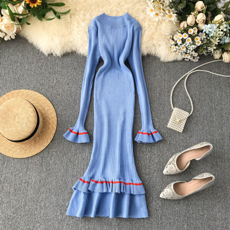 Kivágott modell női ruha többféle színben