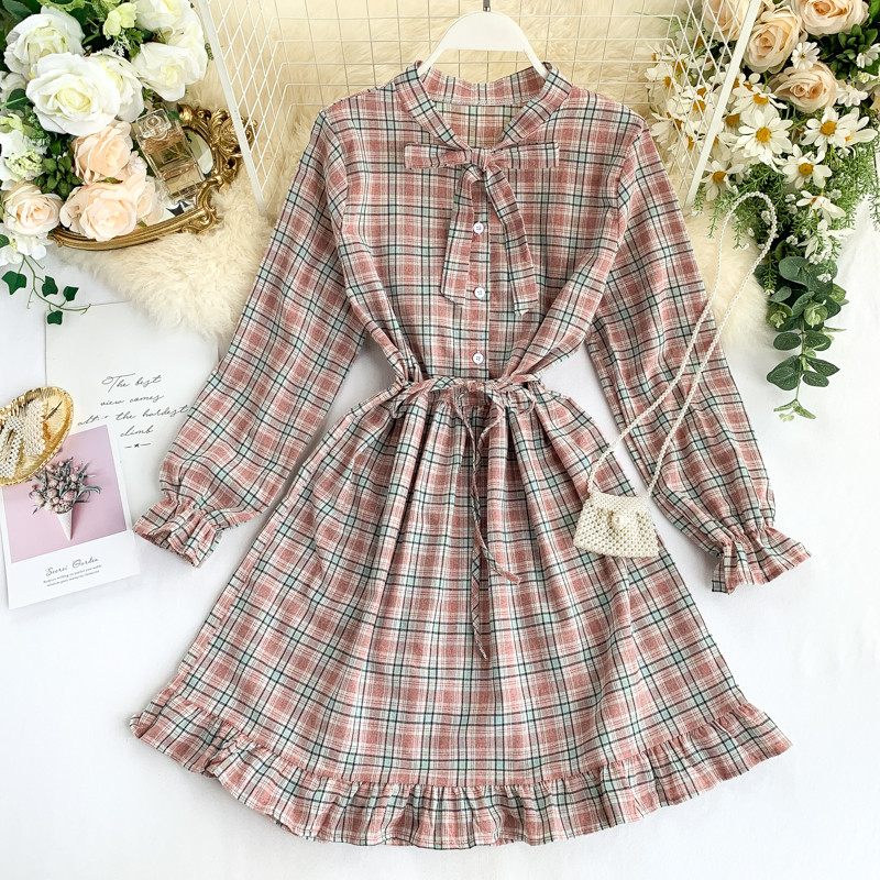 Rochie casual dama in carouri cu nasturi