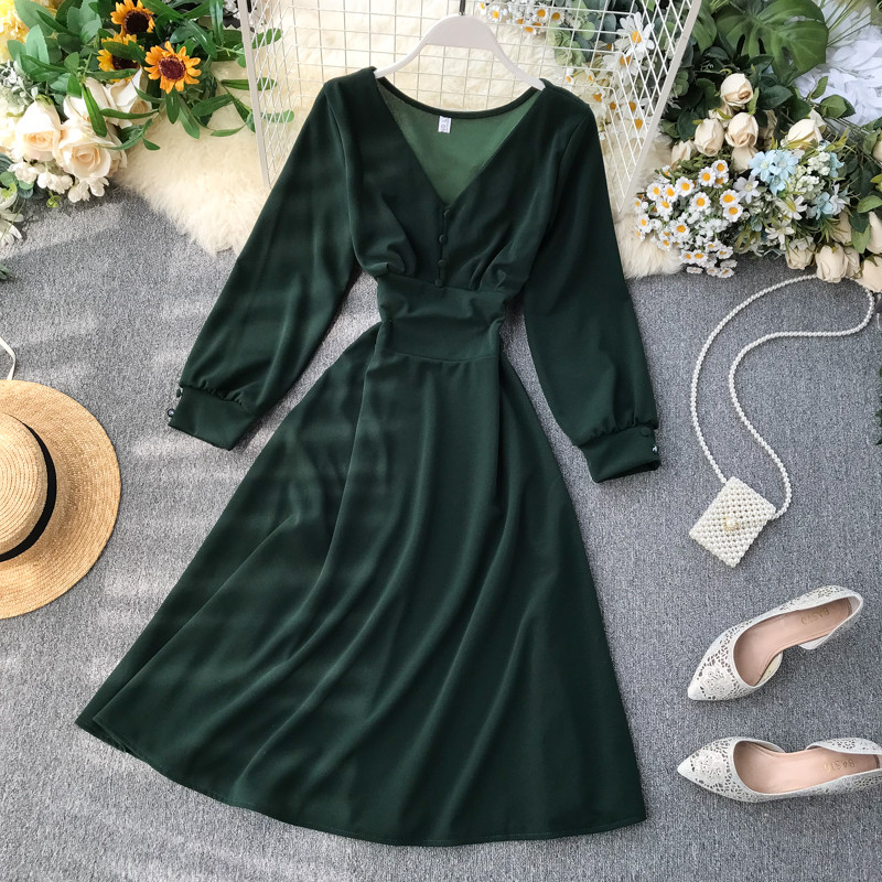 Γυναικείο μοντέρνο φόρεμα με κουμπιά και V-neck