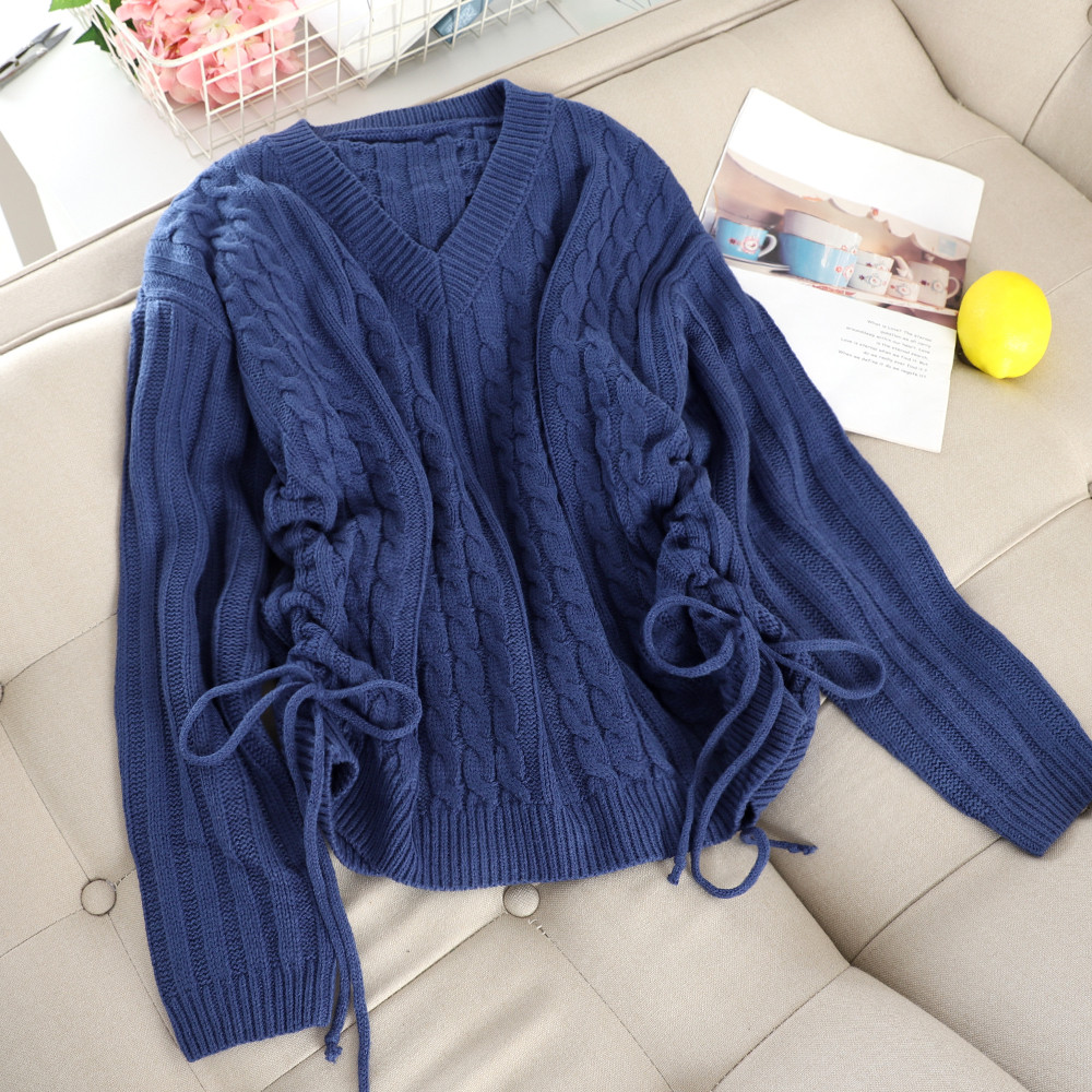 Pulover de dama cu decolteu spitz si cravate in diferite culori