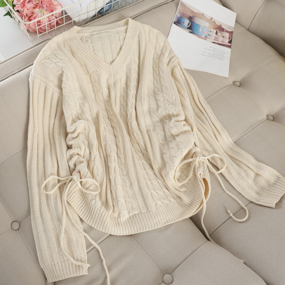 Pulover de dama cu decolteu spitz si cravate in diferite culori