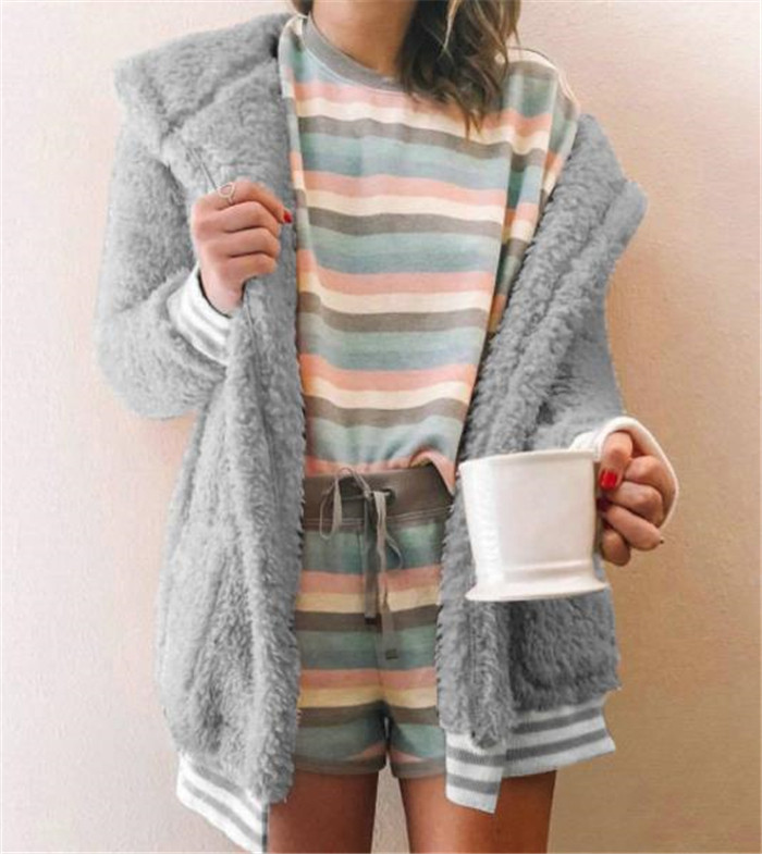 Μοντέρνο γυναικείο χνουδωτό  φούτερ σε τρία χρώματα