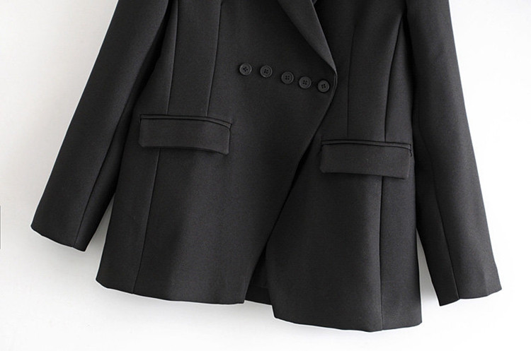 Geaca de dama cu nasturi si buzunare in negru