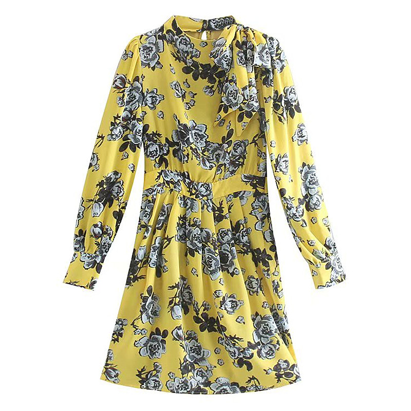 Rochie de dama cu motiv floral si maneci lungi