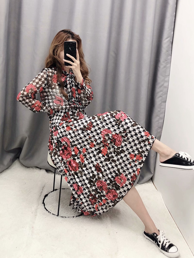 Fusta lungă și largă - model croiat cu model floral