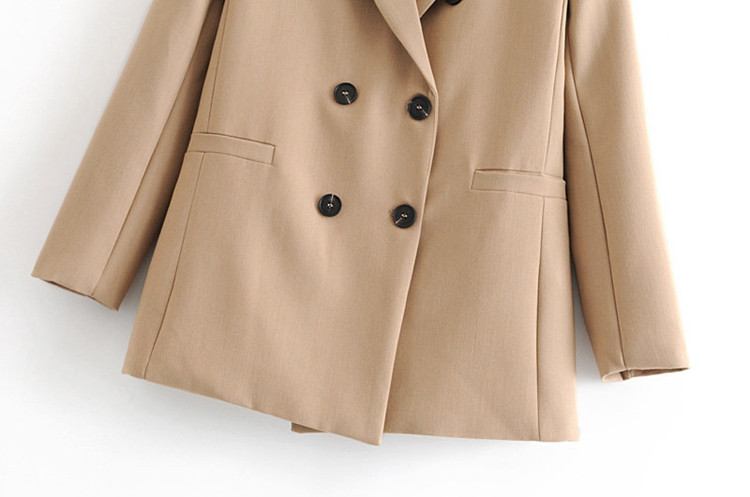 Hosszú női kabát bézs gombokkal