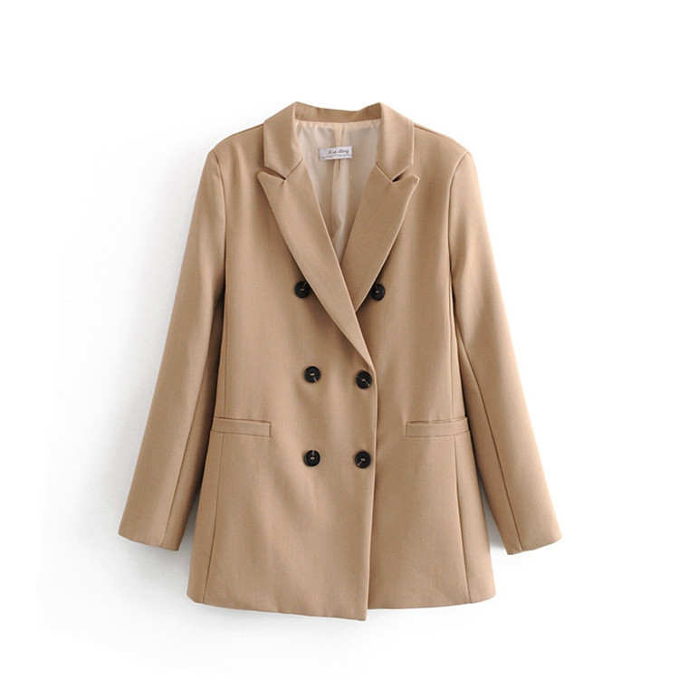 Hosszú női kabát bézs gombokkal